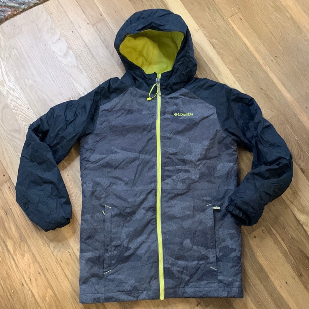 Columbia Thermal Coil Waterproof size large youth